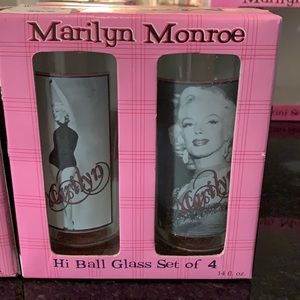 New in box Marilyn Monroe Hi Ball Glasses